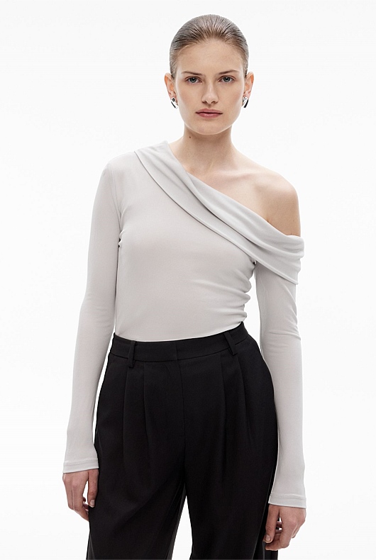 Draped Asymmetric Top