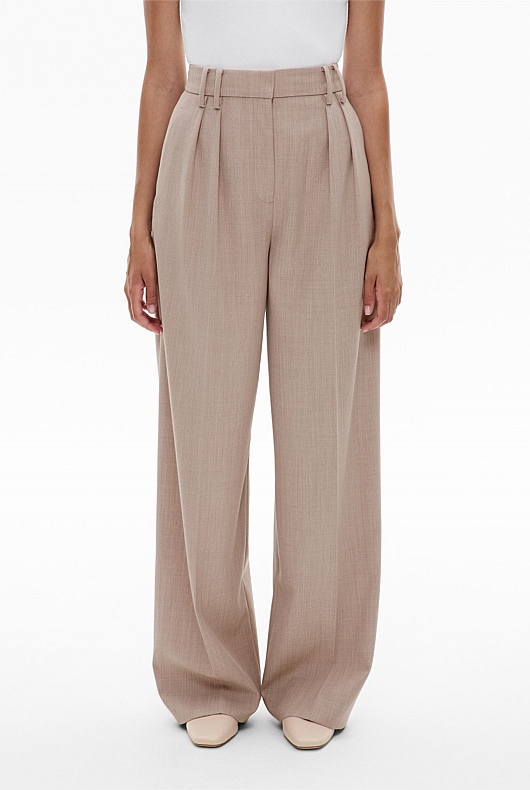 Soft Pleat Pant