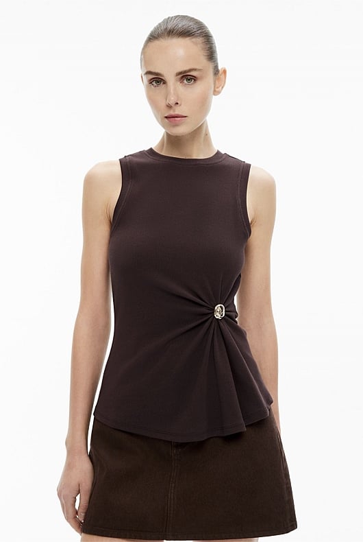 Trim Detail Tank