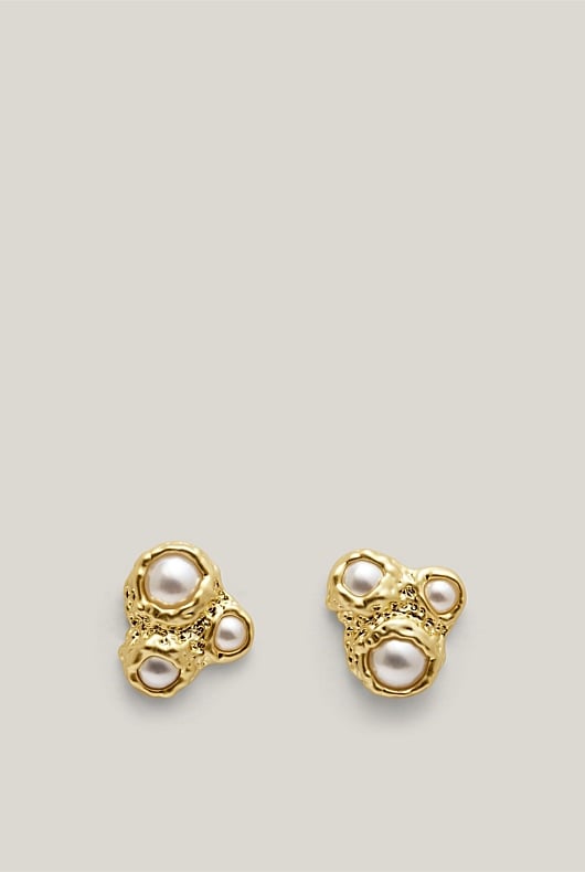 Faye Pearl Stud Earrings