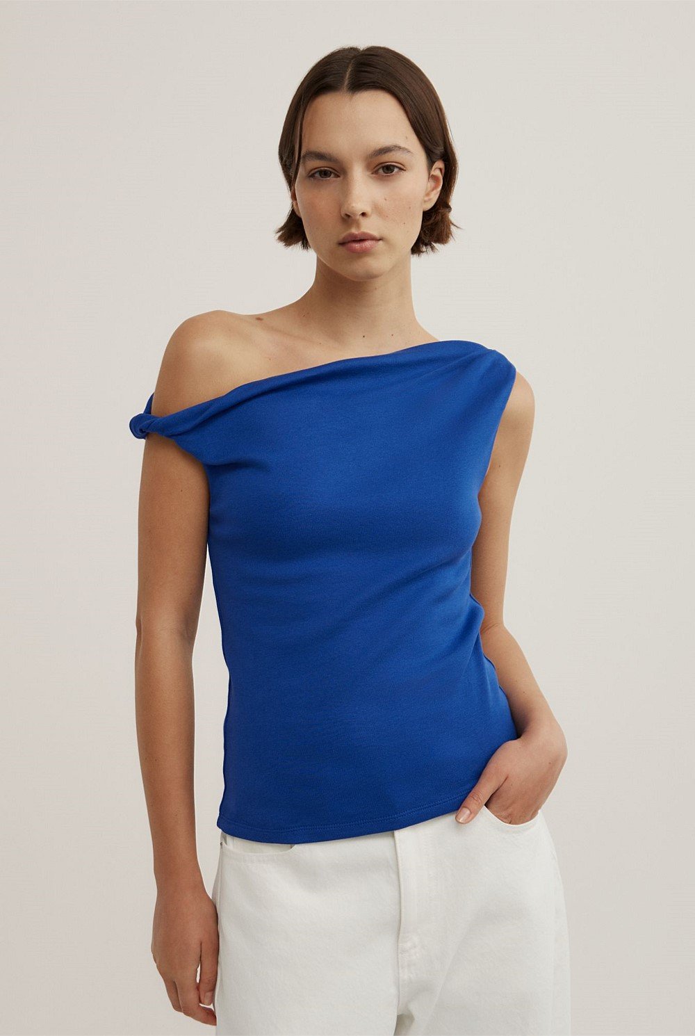 Twist Asymmetric Top