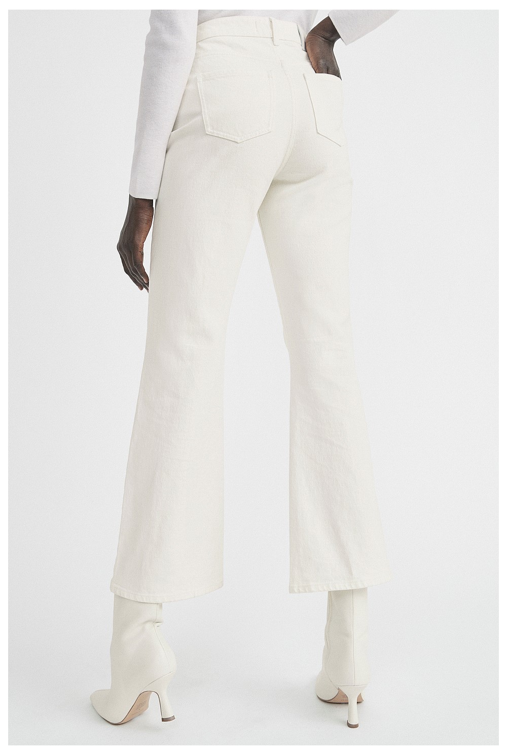 Thea Flare Jean
