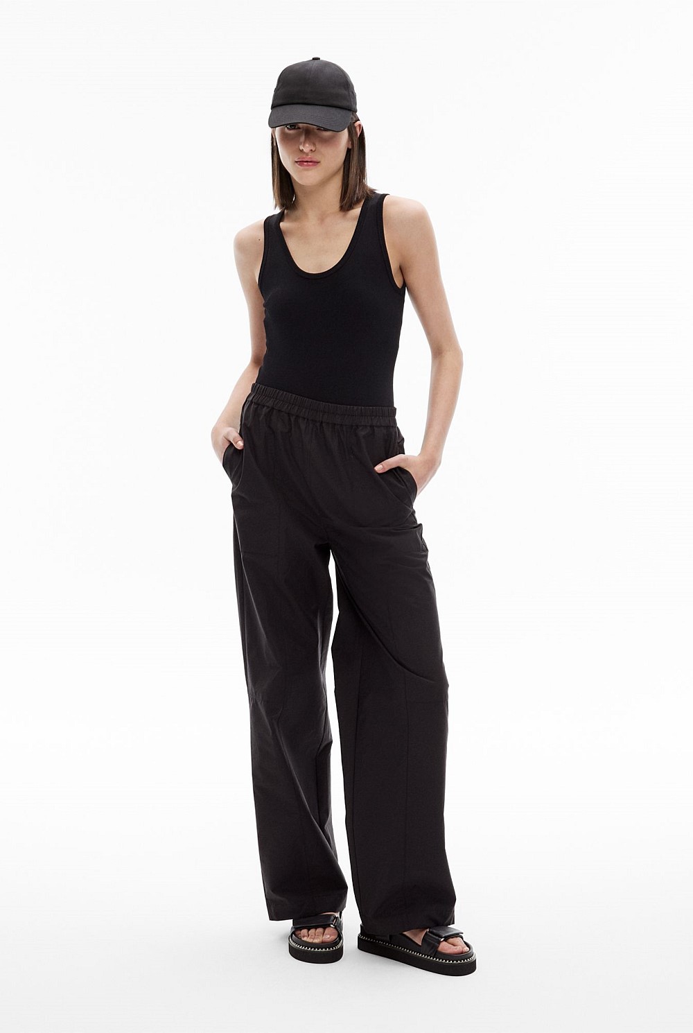 Utility Pull On Pant