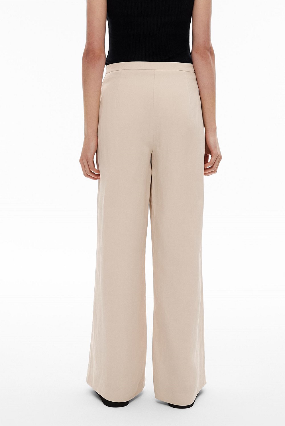 Clean Wide Leg Pant