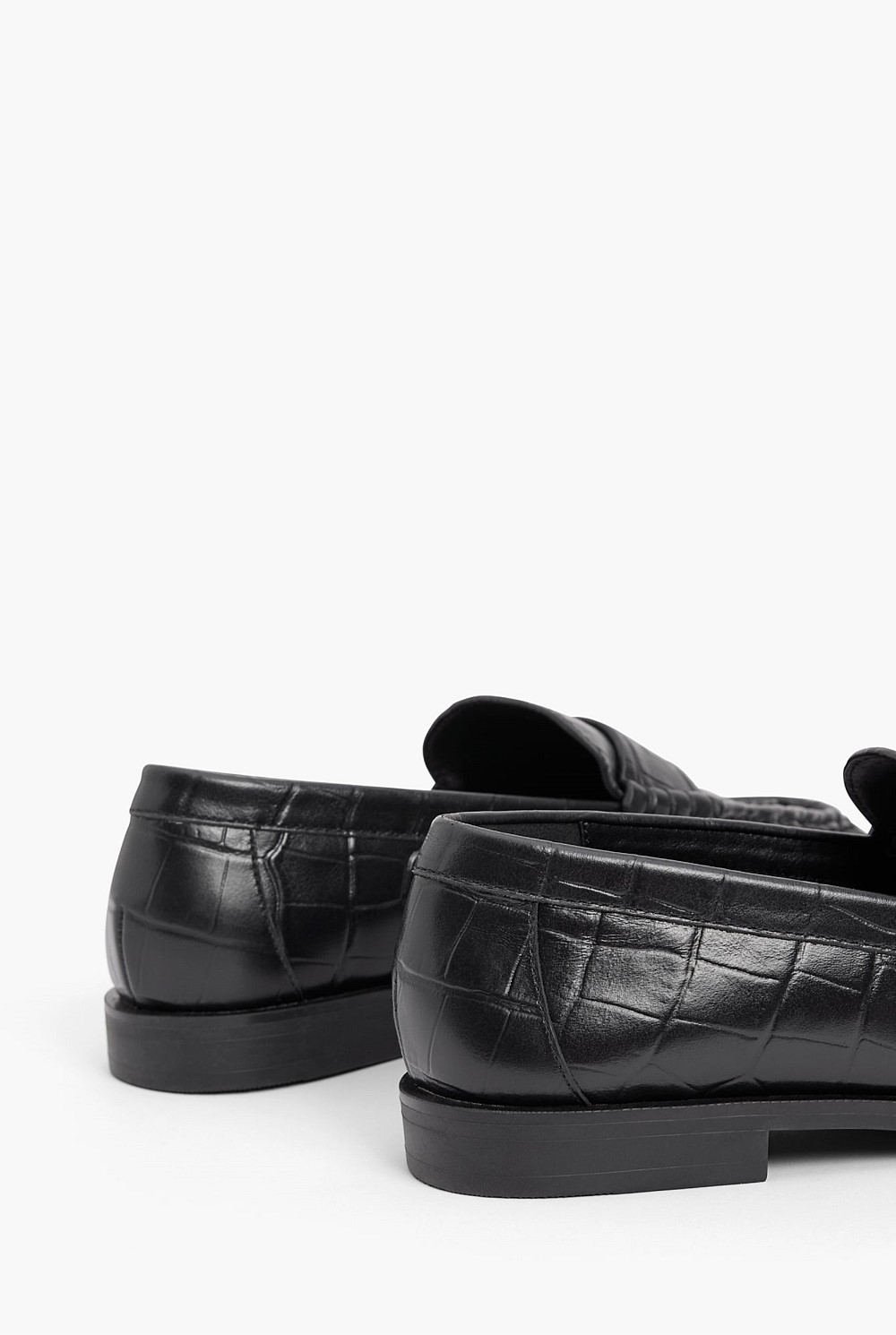 Thea Loafers