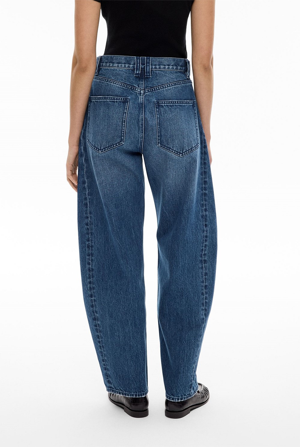 Barrel Leg Jean