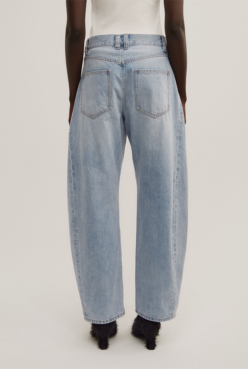 Barrel Leg Jeans