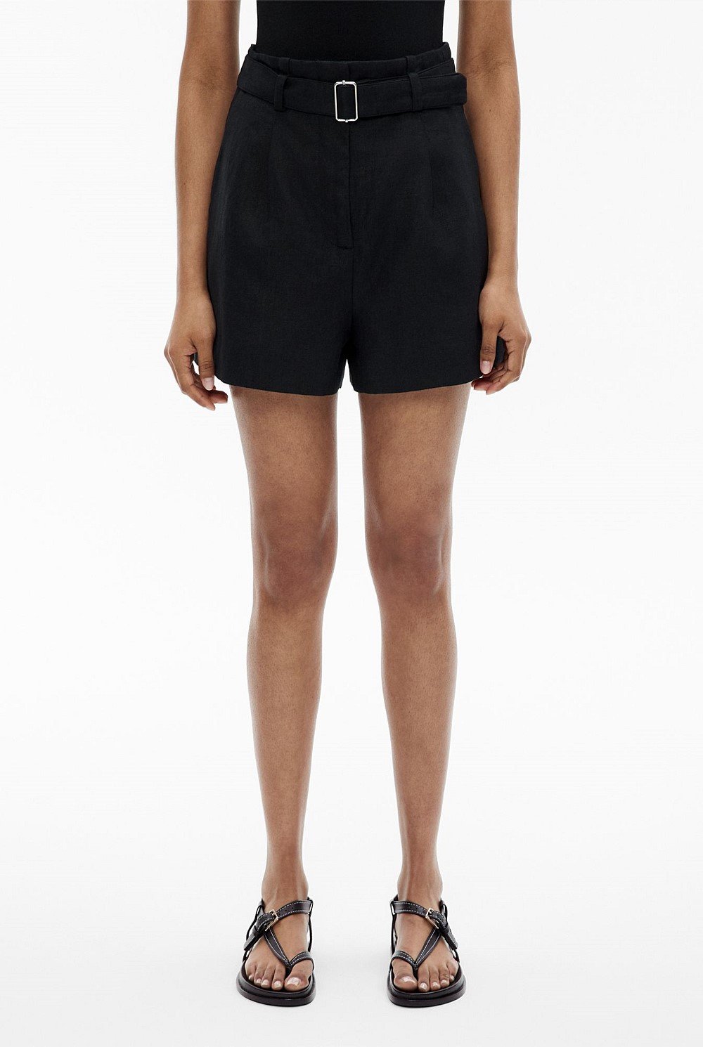 Belt Detail Linen Shorts