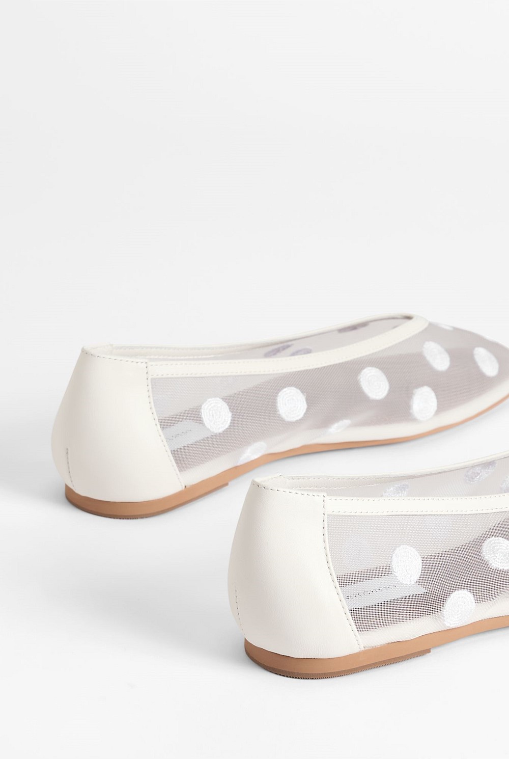 Aria Mesh Flats