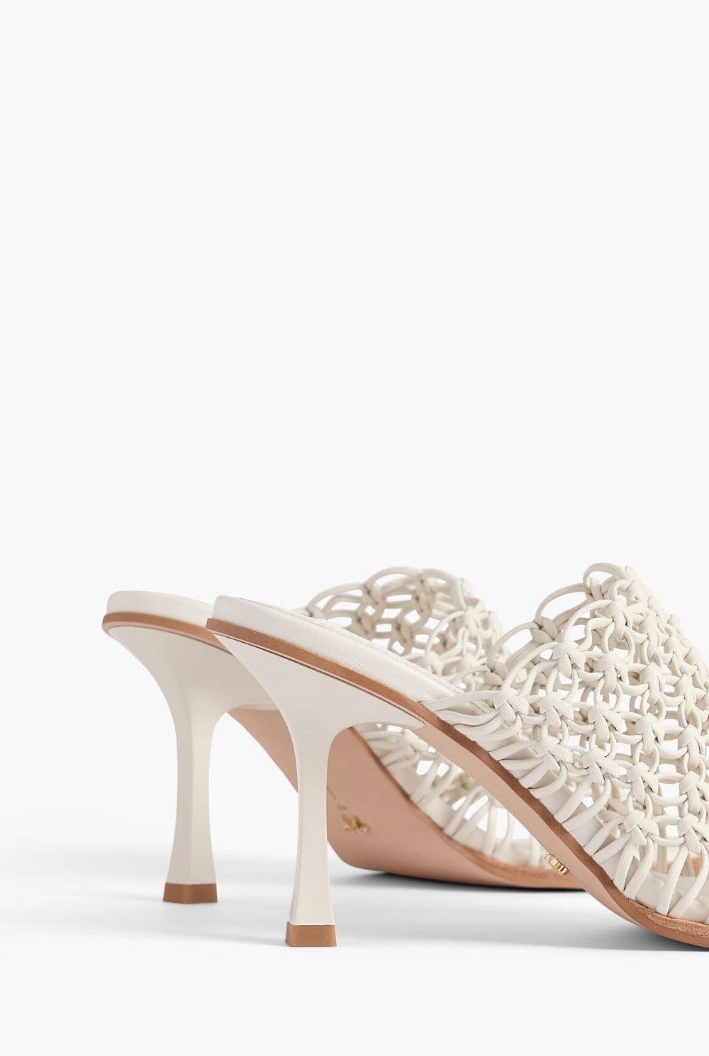 Raya Heels