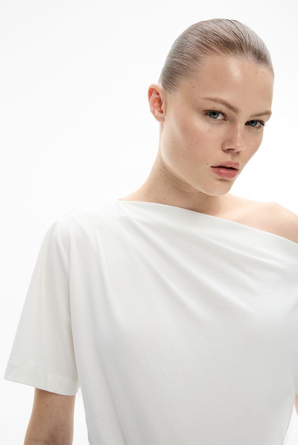 Asymmetric Relaxed T-Shirt