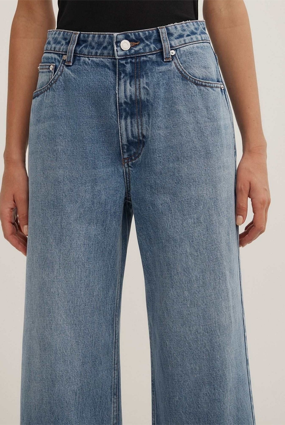 Wide Leg Crop Jeans