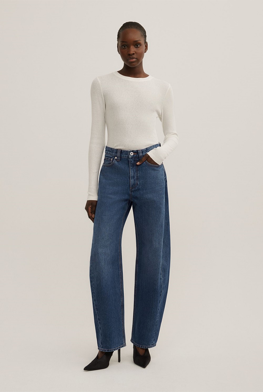 Barrel Leg Jeans