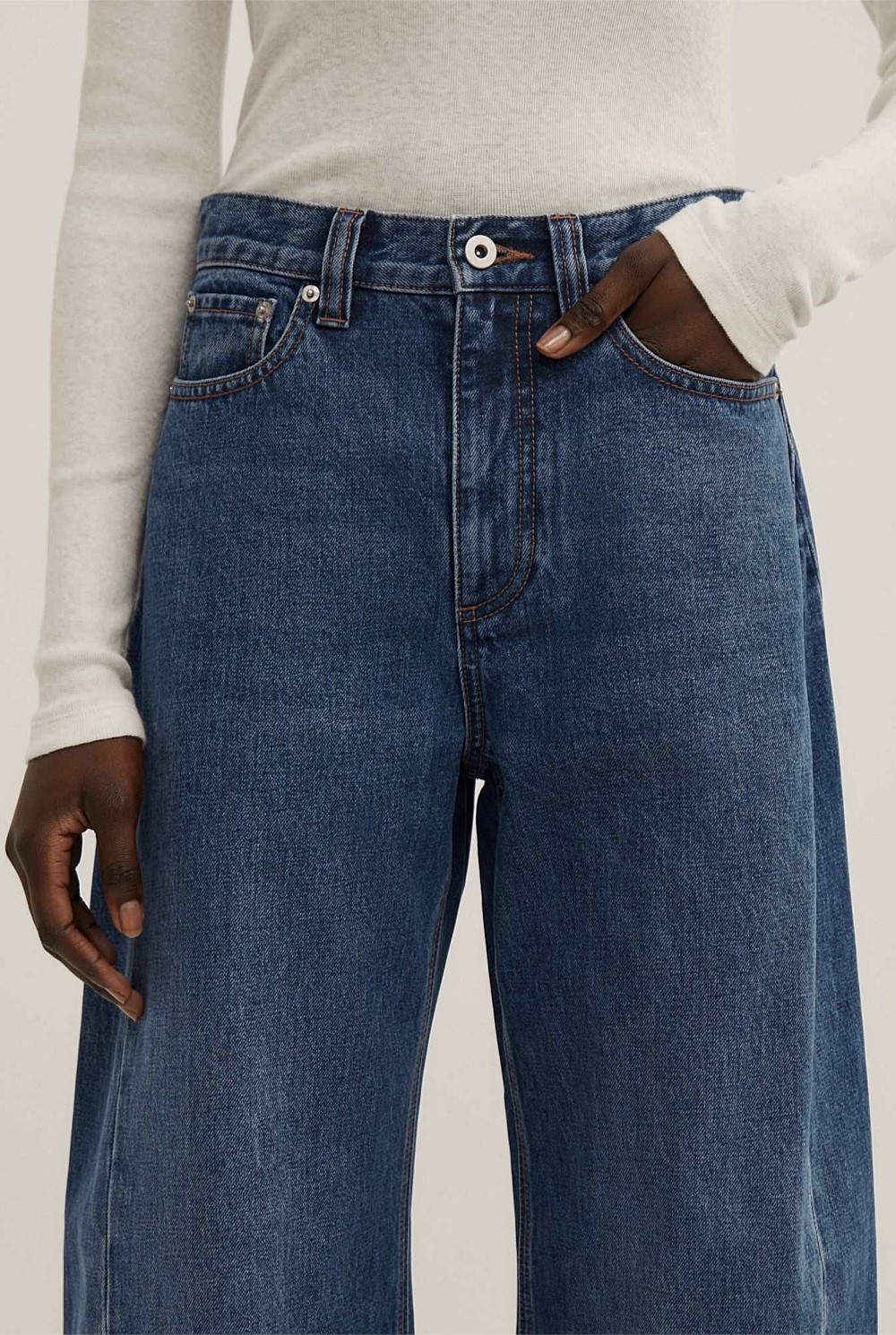 Barrel Leg Jeans