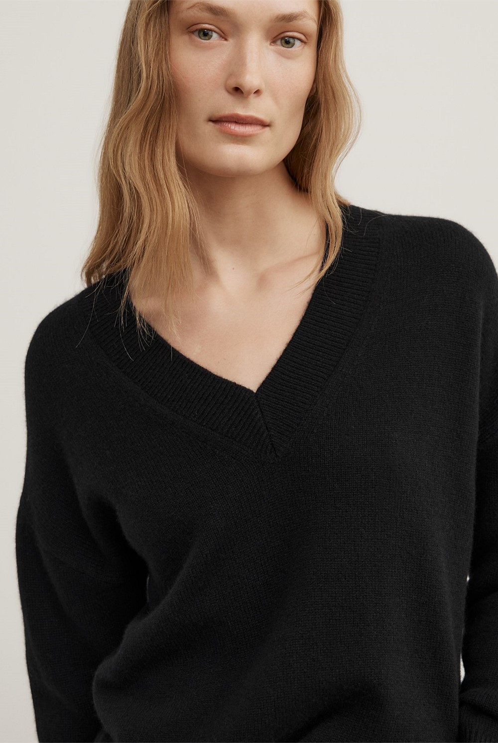 Cashmere V-Neck Knit