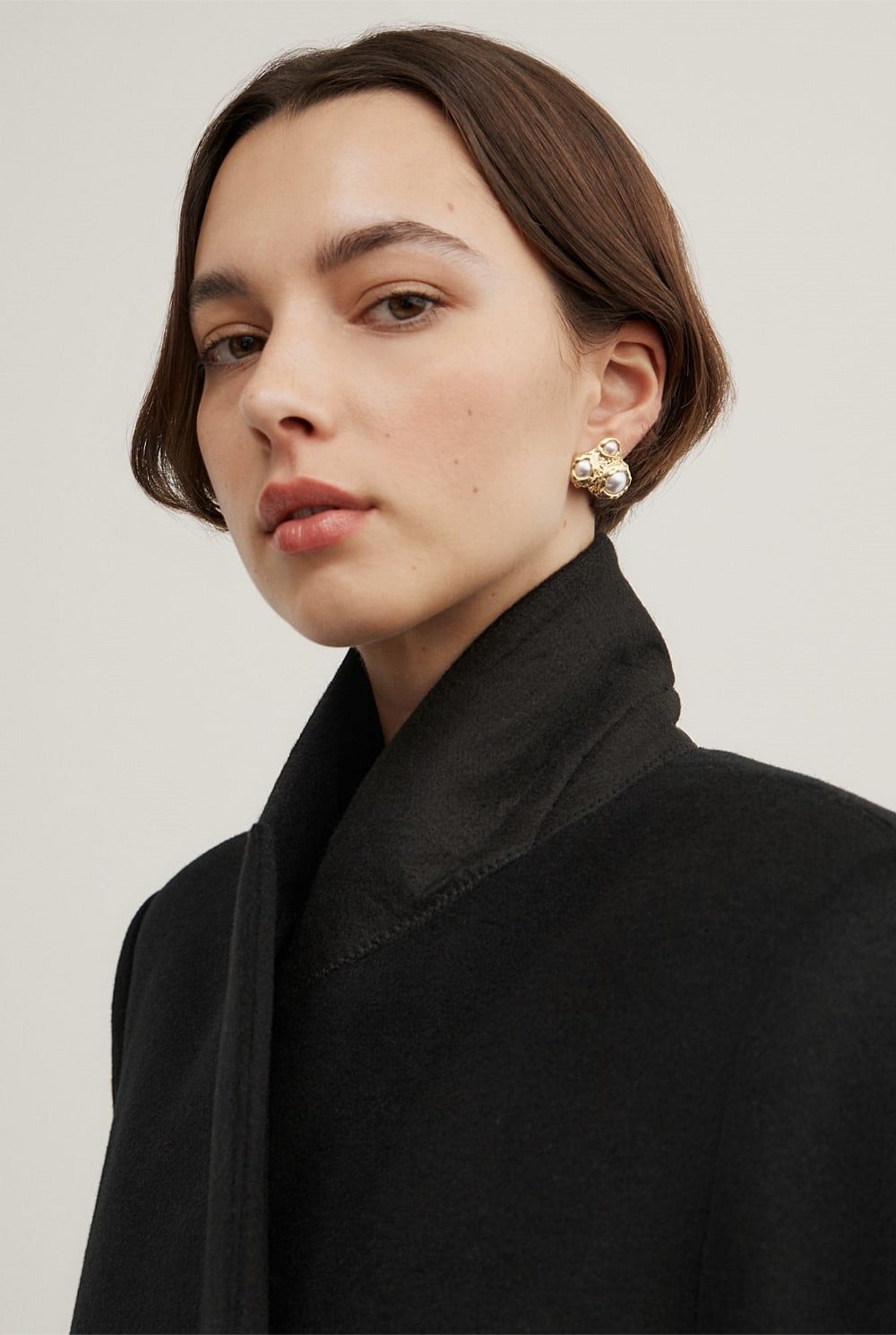 Faye Pearl Stud Earrings