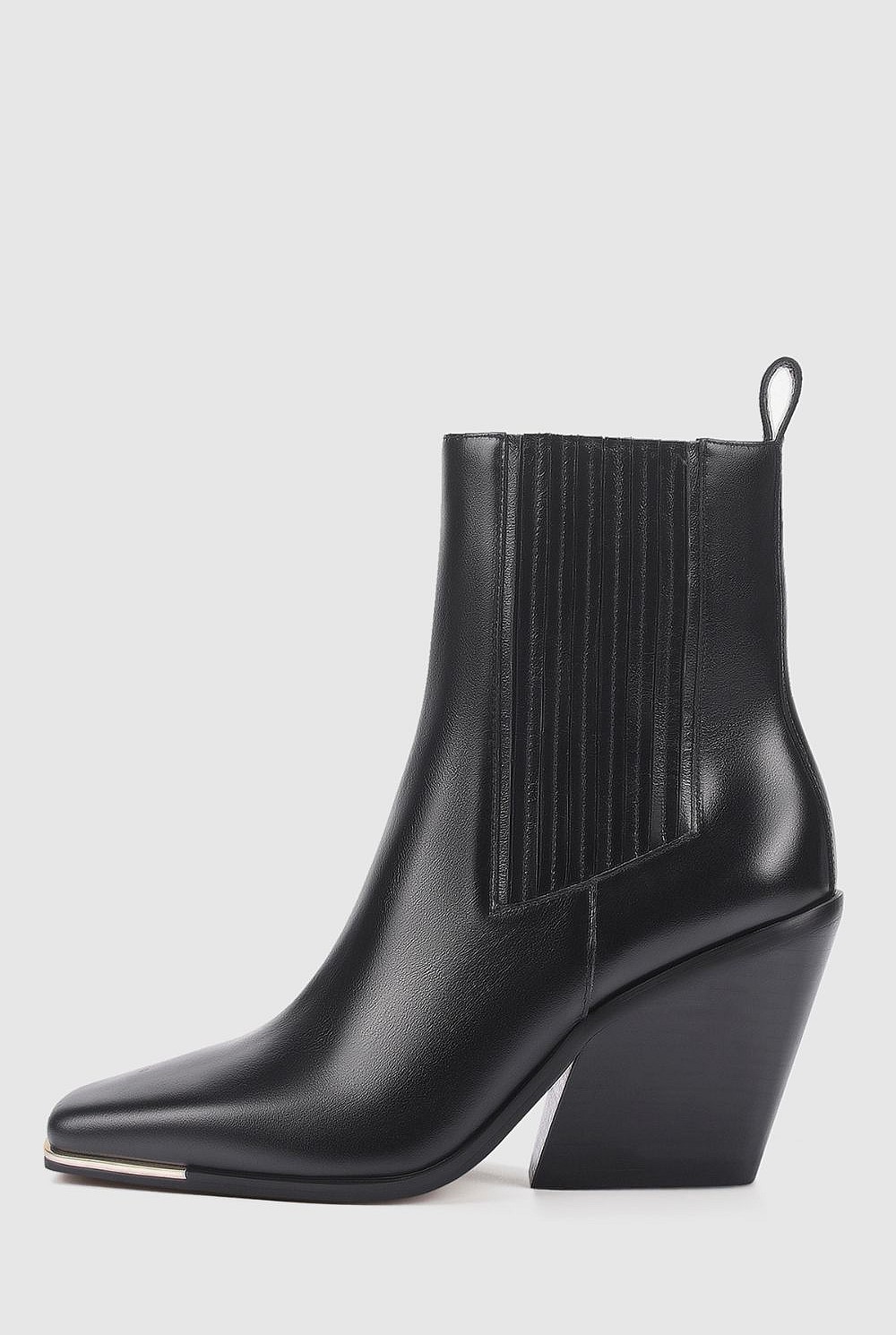 Cyrus Boot