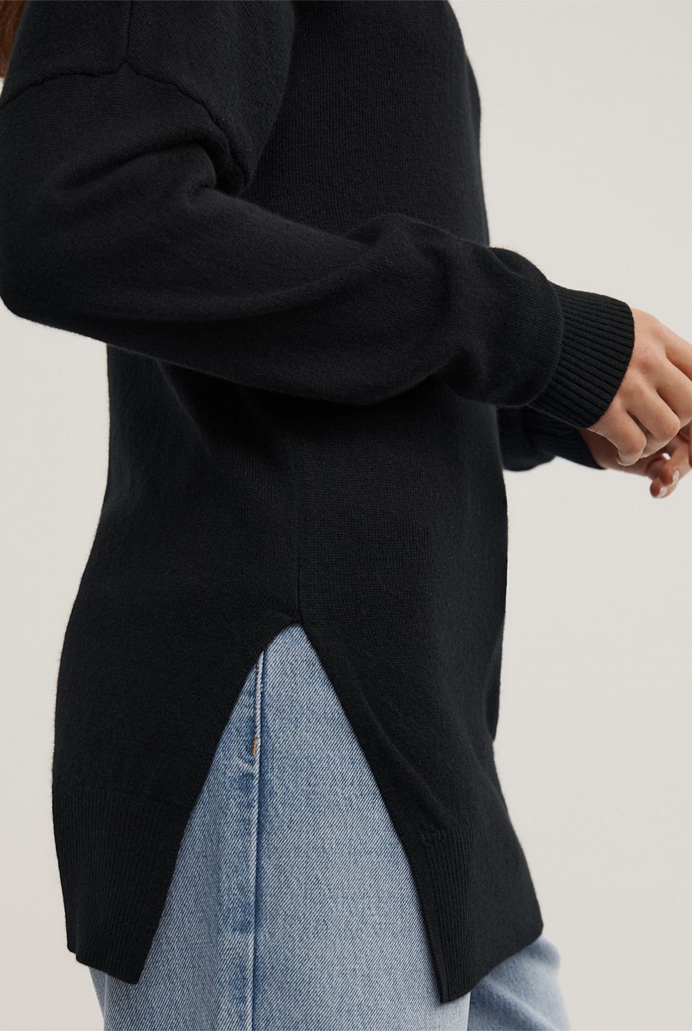 One Shoulder Knit