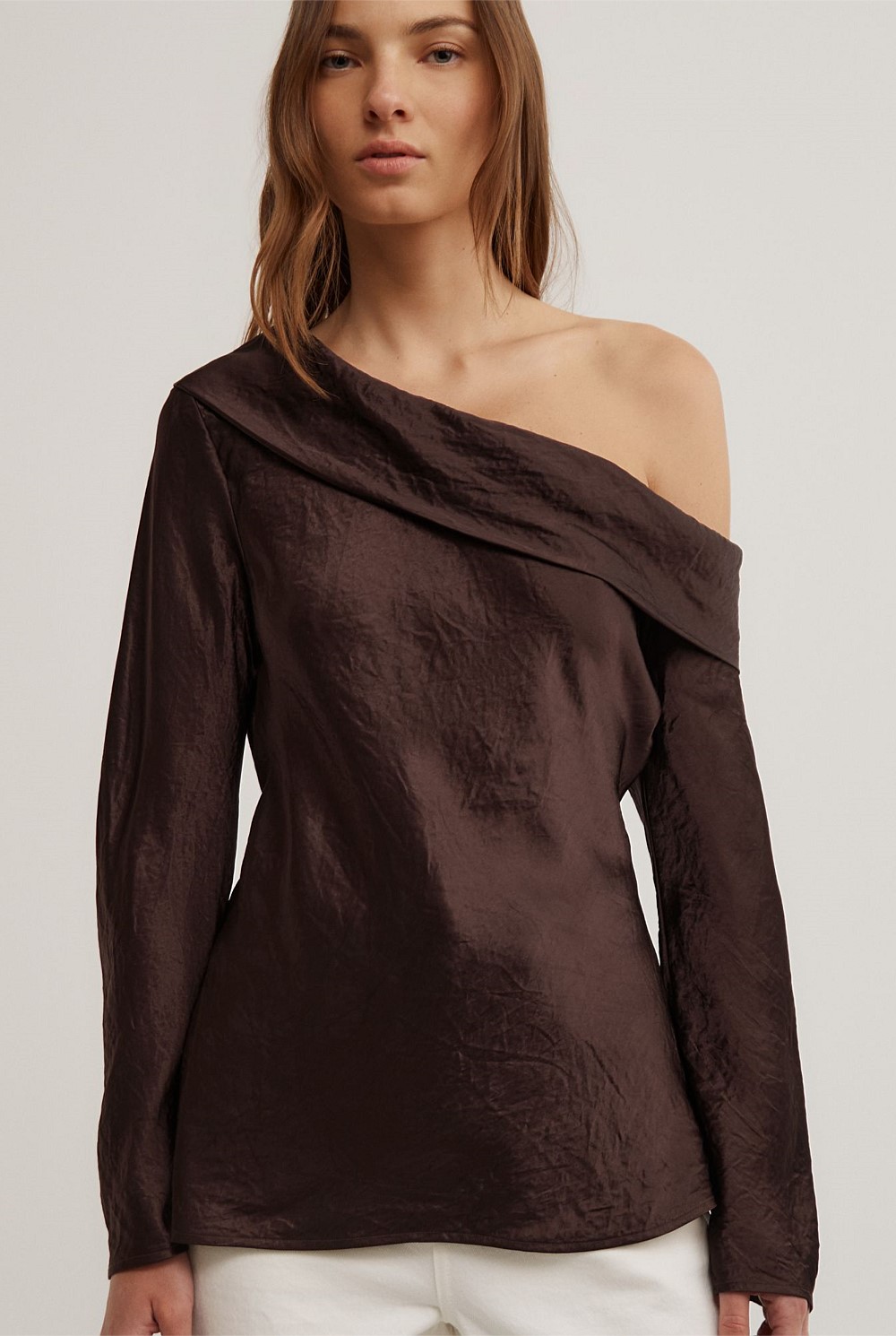 Asymmetric Shoulder Top