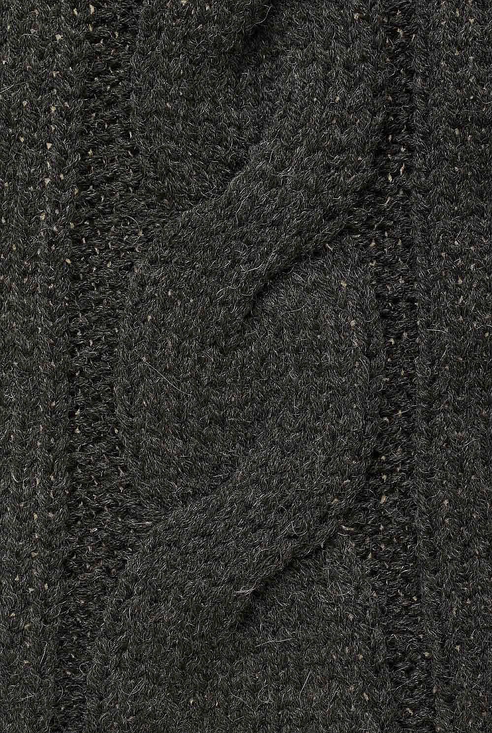 Cable Knit Scarf