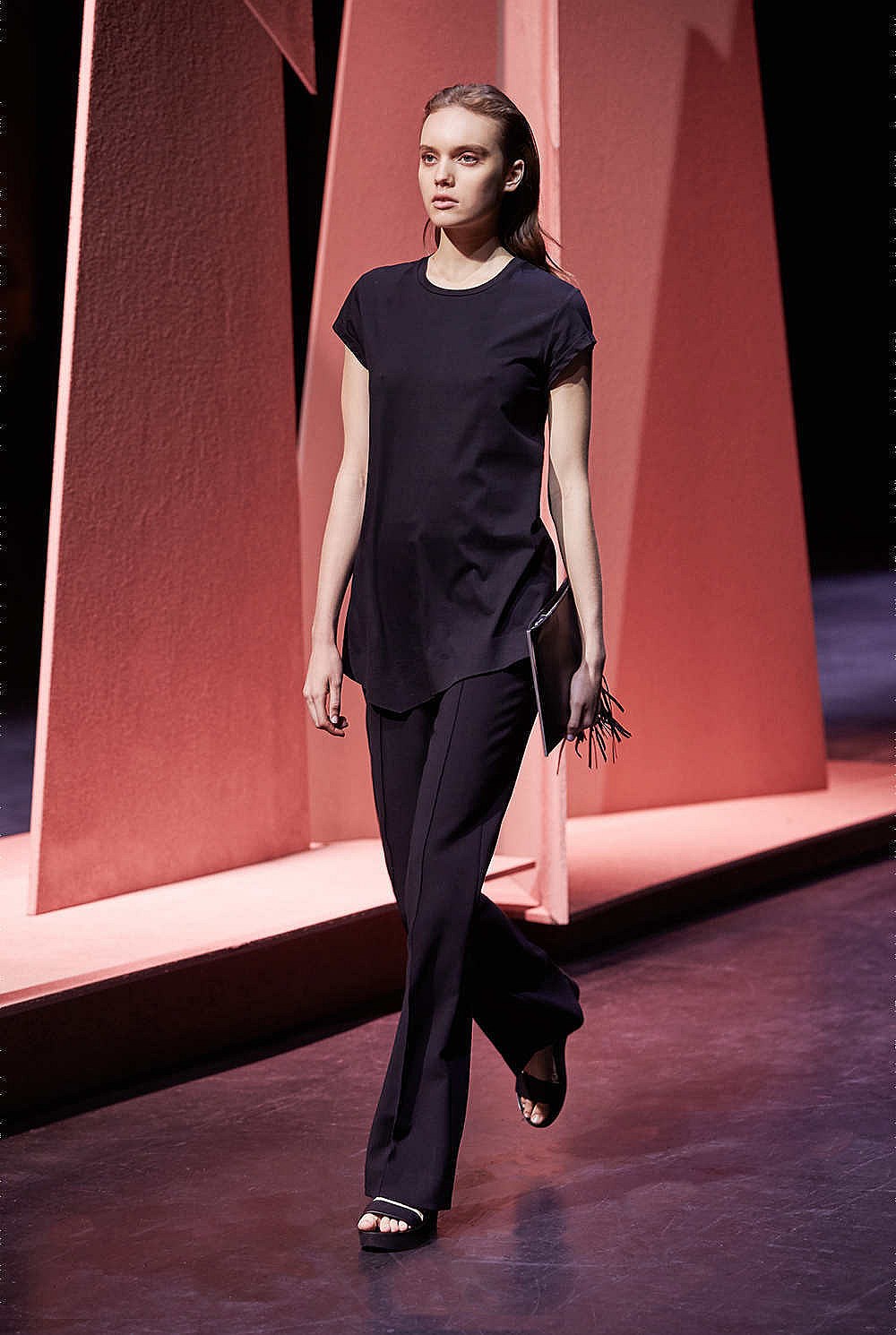 Asymmetric Tee